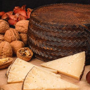 Visita Fabrica y Cata de Quesos Artesanales en la Costa Blanca - www.experienciascostablanca.com