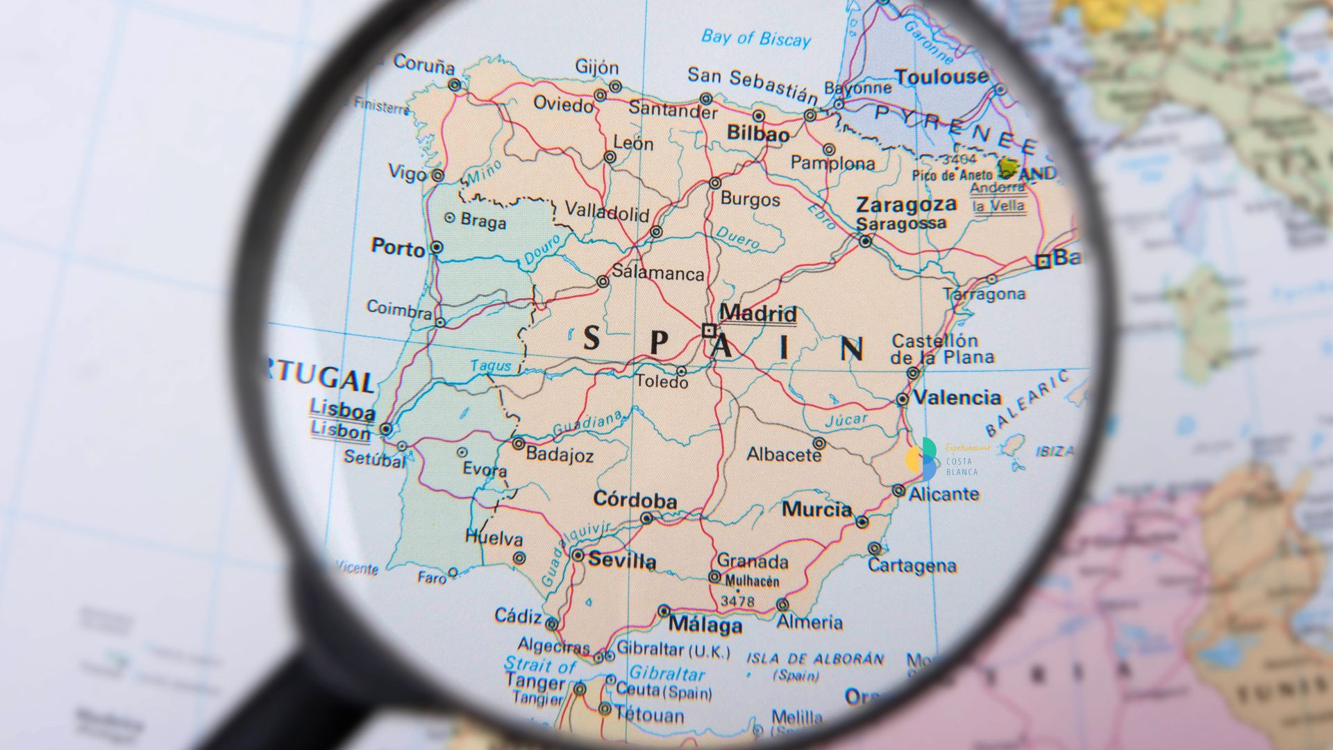 España, uno de los 15 países más seguros para viajar 2025 a nivel mundial - www.experienciascostablanca.com