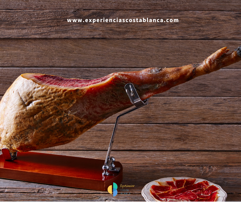 Descubre el Arte del Corte de Jamón: Una Experiencia única en la Costa Blanca - www.experienciascostablanca.com
