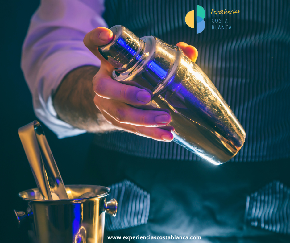 7 razones para participar en un Taller de Coctelería - Costa Blanca con www.experienciascostablanca.com 7 razones para participar en un Taller de Coctelería - Costa Blanca con www.experienciascostablanca.com