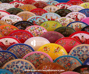 ¿Qué mejor recuerdo de la Costa Blanca-Alicante que un abanico pintado por ti mismo? 🪭✨ RESERVAS: www.experienciascostablanca.com