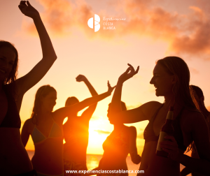 6 Perfect Destinations for Singles on the Costa Blanca-Alicante 😎🍹 6 Destinos perfectos para Solteras y Solteros en la Costa Blanca-Alicante - www.experienciascostablanca.com